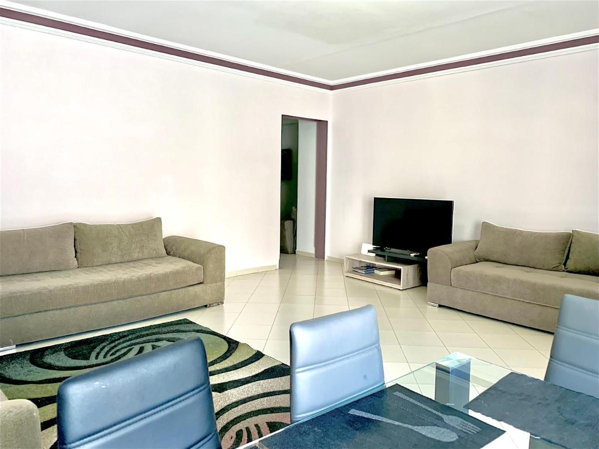 Anfa 28 - 2 Bedrooms - Well Located Apartment - Large And Pleasant คาซาบลังกา ภายนอก รูปภาพ