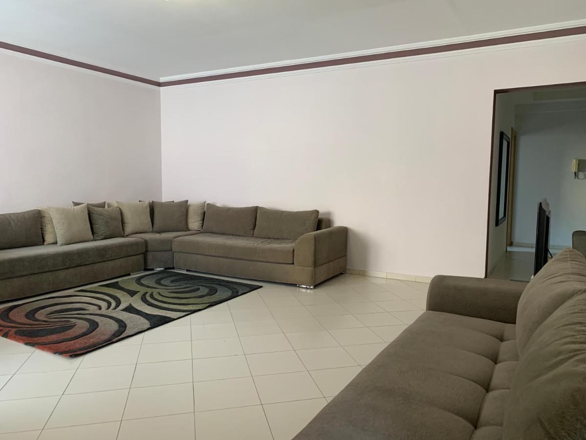 Anfa 28 - 2 Bedrooms - Well Located Apartment - Large And Pleasant คาซาบลังกา ภายนอก รูปภาพ