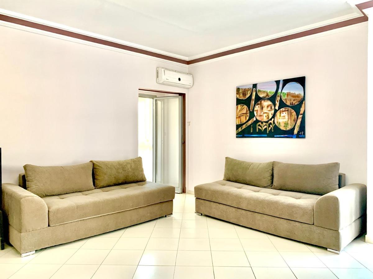 Anfa 28 - 2 Bedrooms - Well Located Apartment - Large And Pleasant คาซาบลังกา ภายนอก รูปภาพ